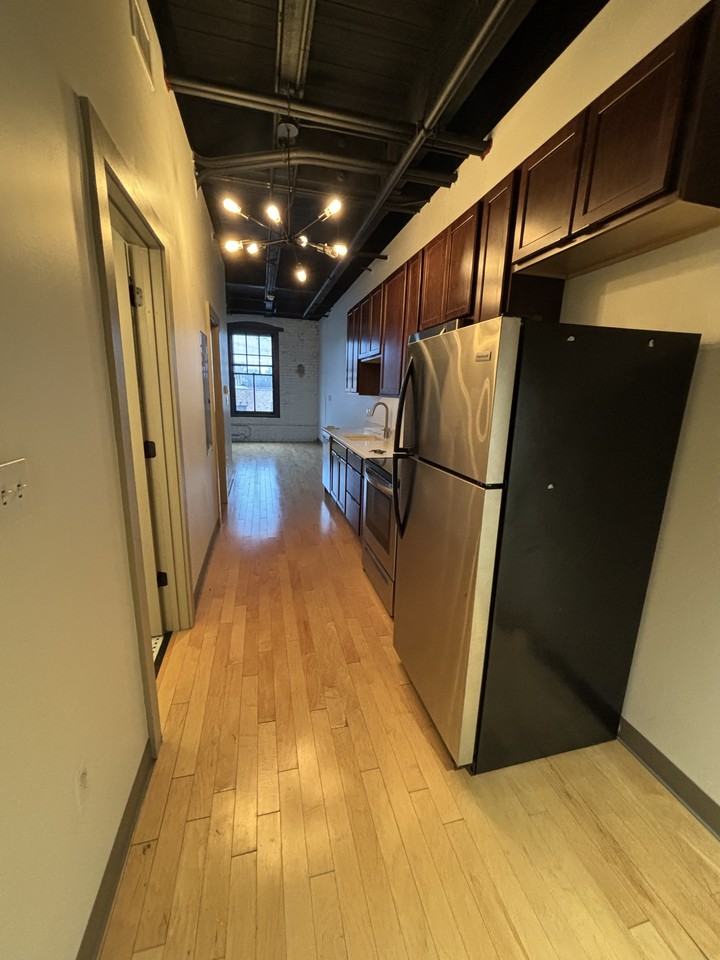 115 W Galena Blvd #313 - Photo 2 of 6