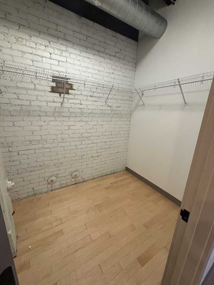 115 W Galena Blvd #313 - Photo 6 of 6