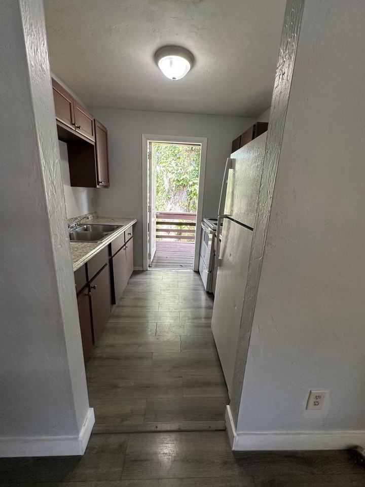 2636 Swpl, #C - Photo 5 of 17