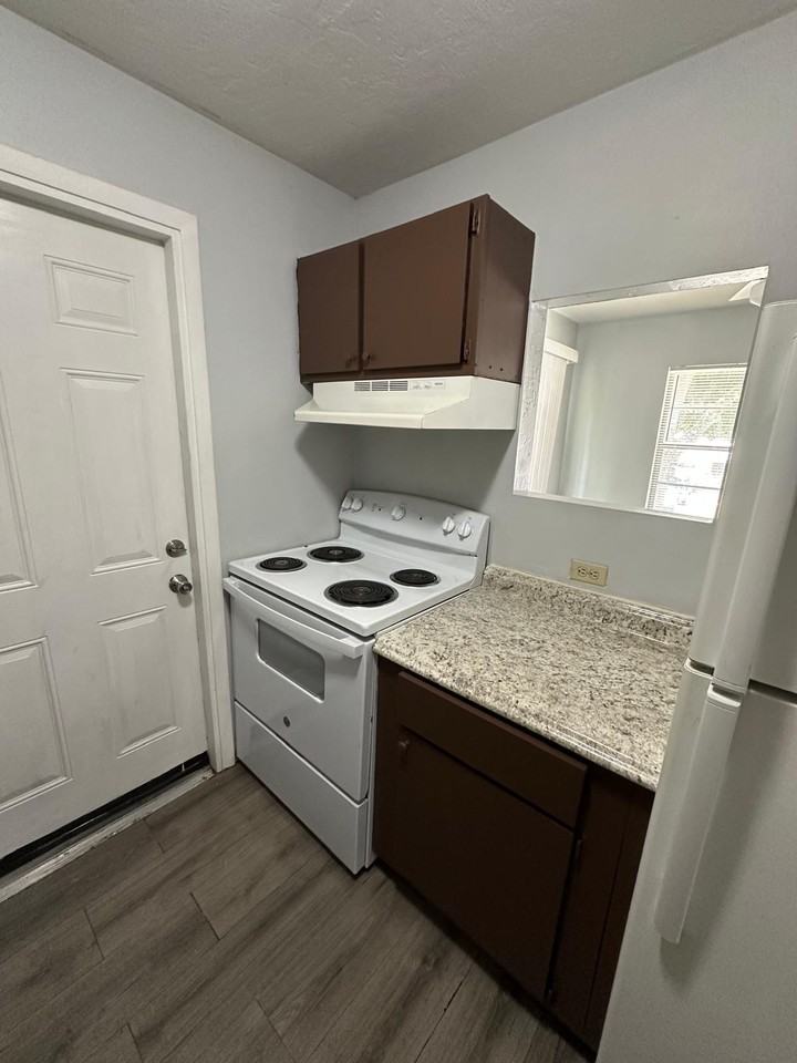 2636 Swpl, #C - Photo 7 of 17