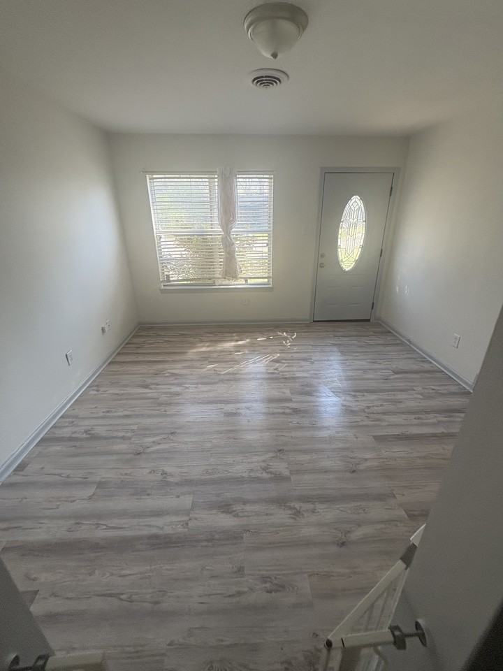 3284 Valley Stream Cv - Photo 6 of 14