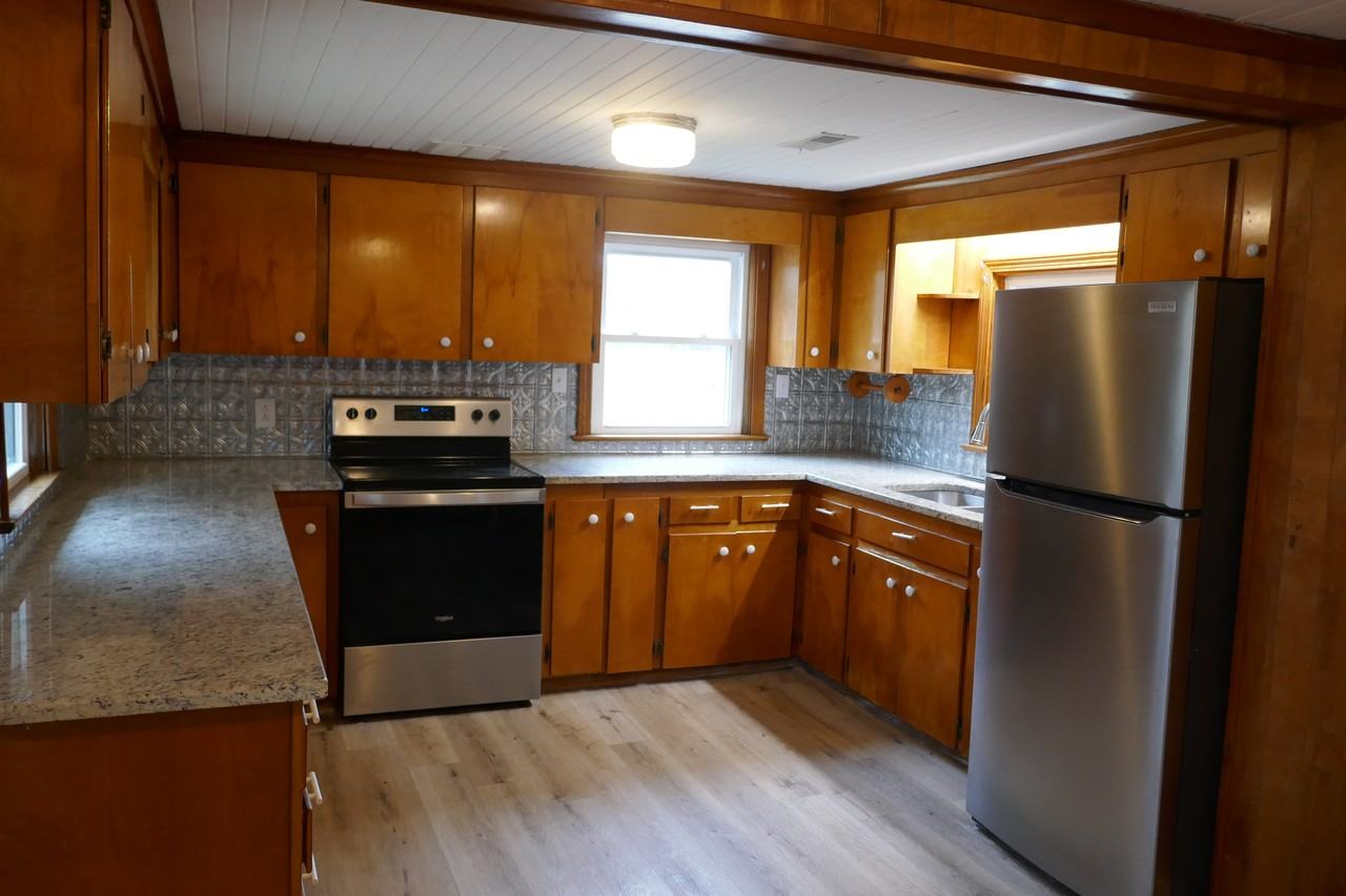 132 North Carolina Hwyn - Photo 4 of 8