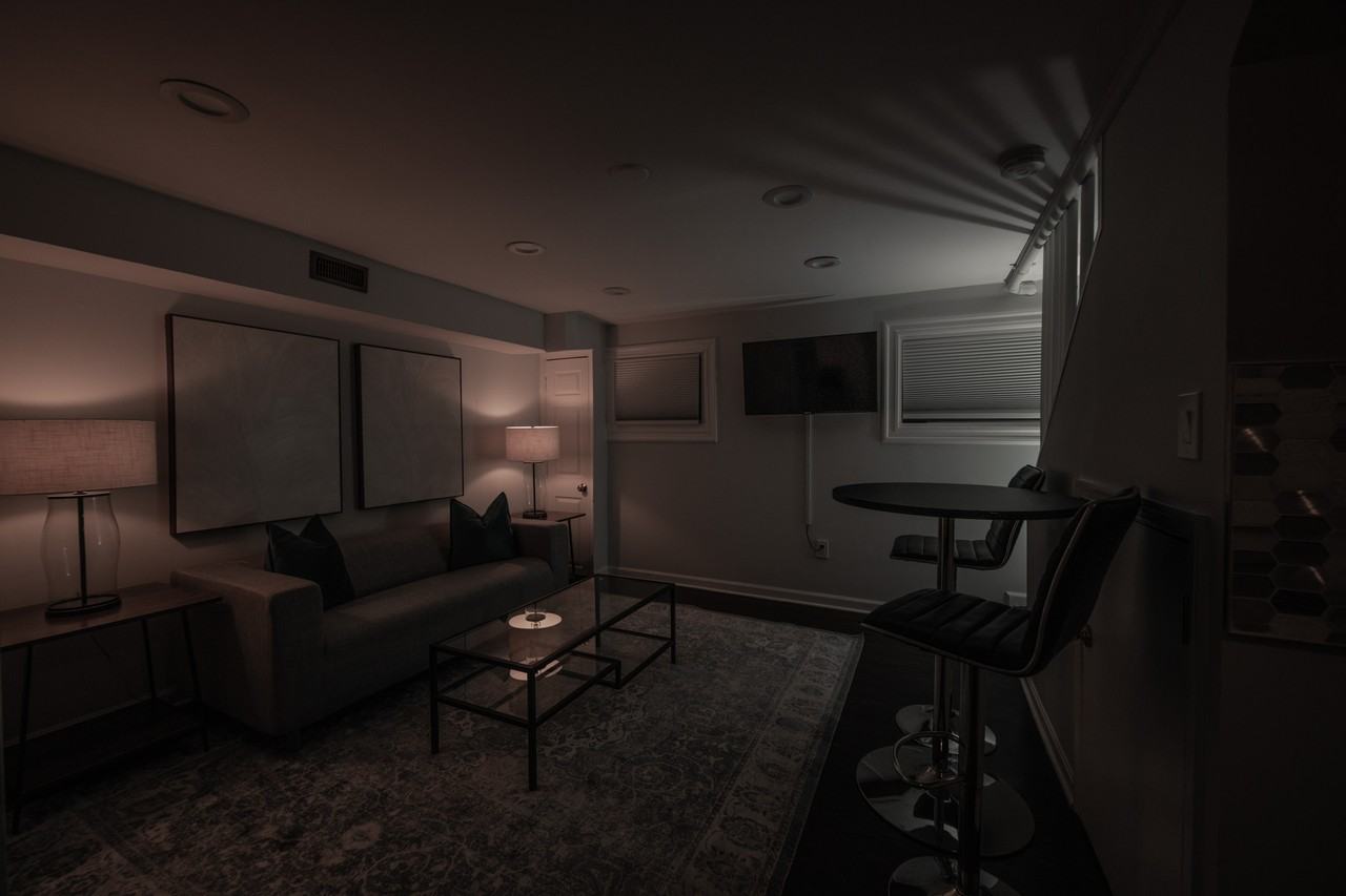 1615 R St Se - Photo 6 of 11