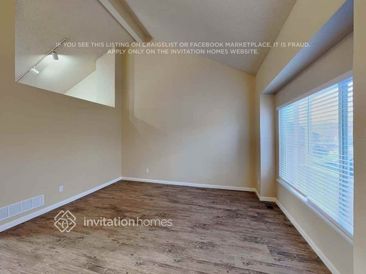 2455 Wolf Creek Dr - Photo 6 of 18