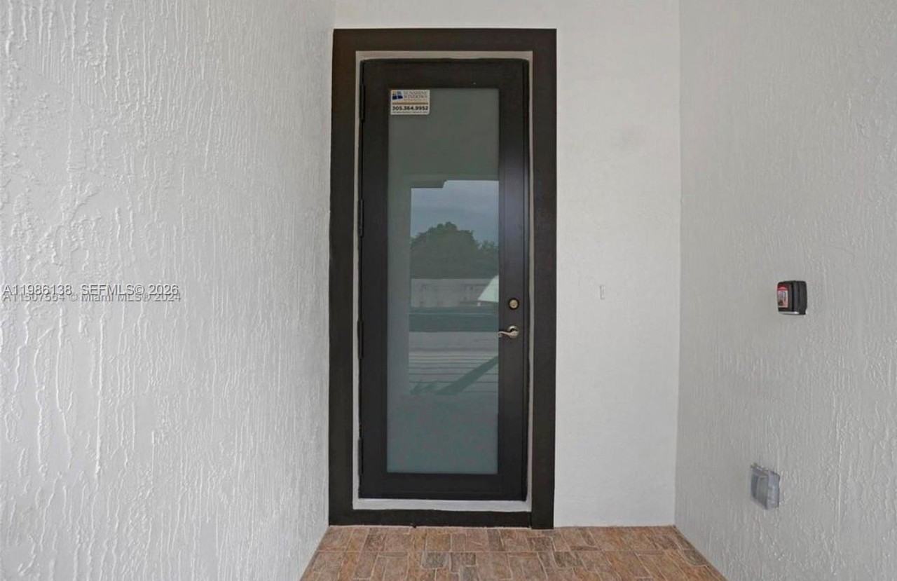 2210 Farragut St - Photo 3 of 14