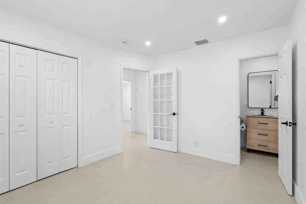 6573 Eaton St - Photo 2 of 13