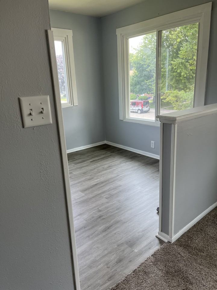 3704 Parkway Blvd #B - Photo 4 of 12