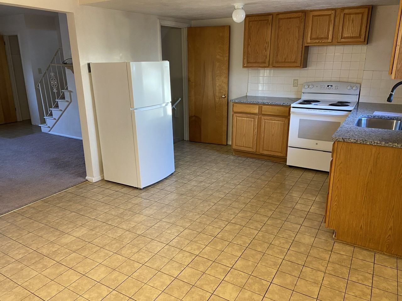 1250 Cliffside St #1246 - Photo 7 of 18