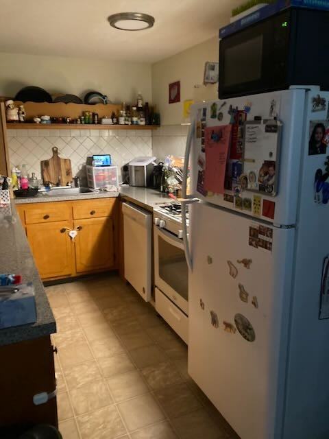 70 Barrows St #6 - Photo 2 of 10