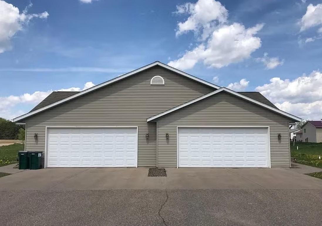 16496 56th Ave #16496 - Photo 2 of 2