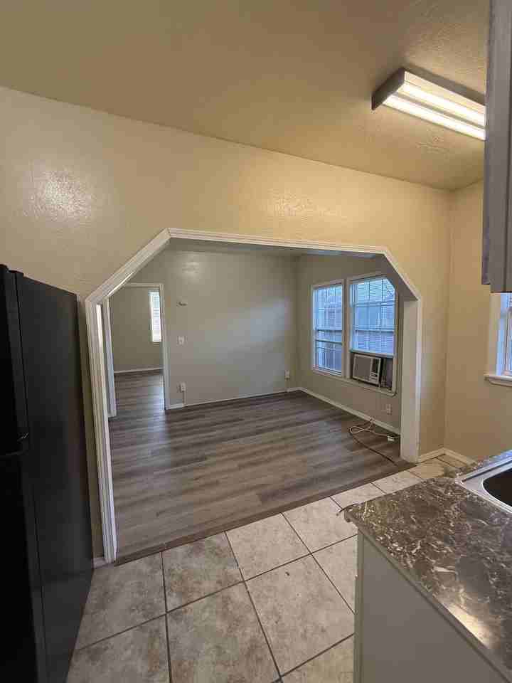 2218 S Taylor St #7 - Photo 7 of 10