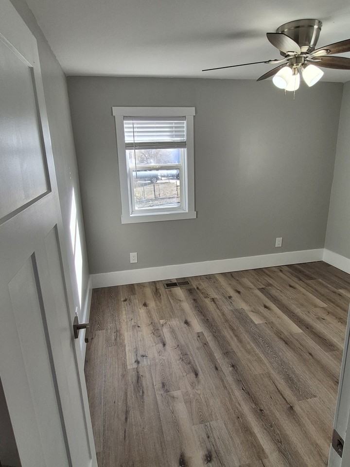 509 Swan St - Photo 6 of 25