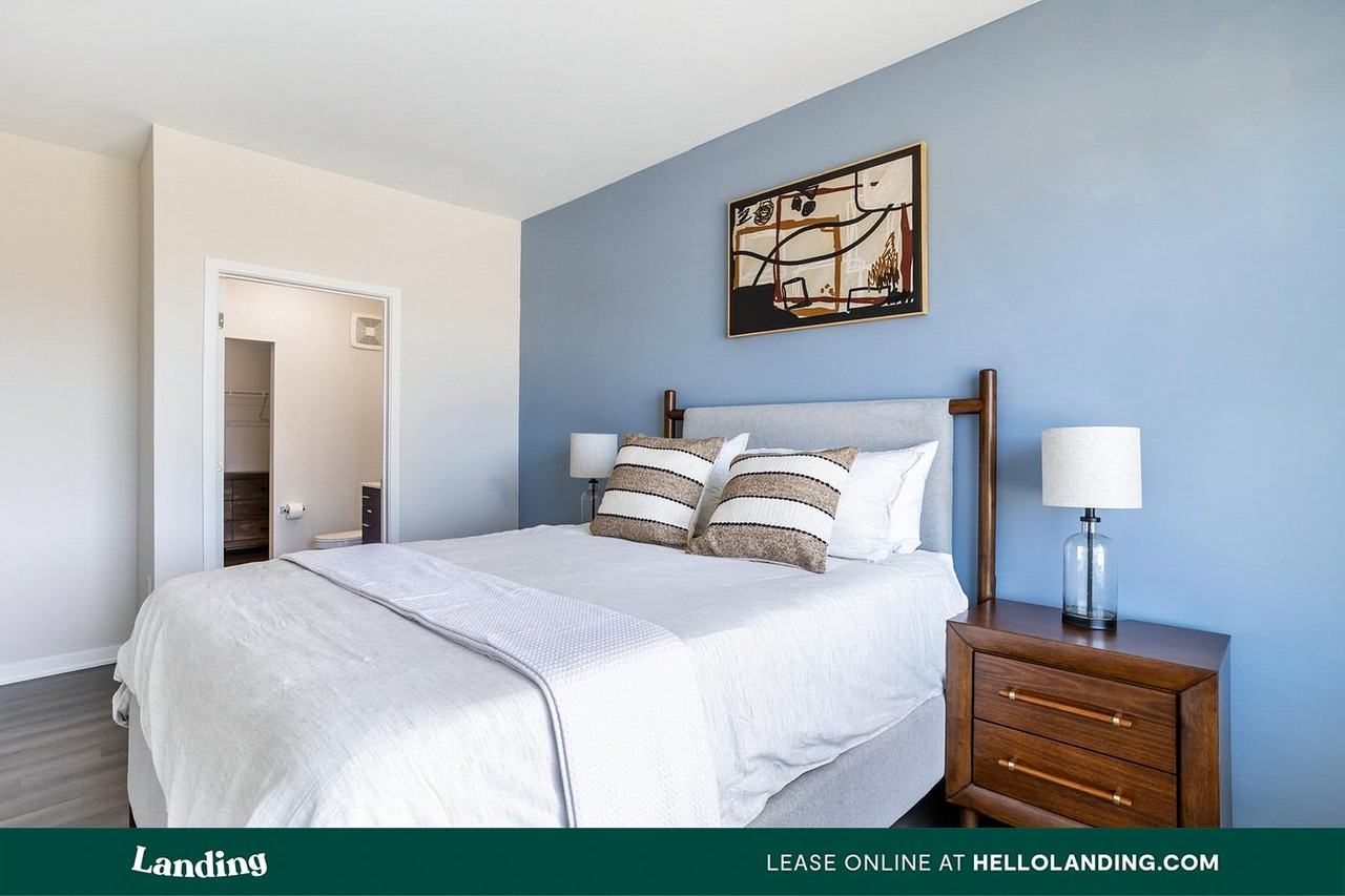 3132 Dr. Andrew J Brown - Photo 3 of 50