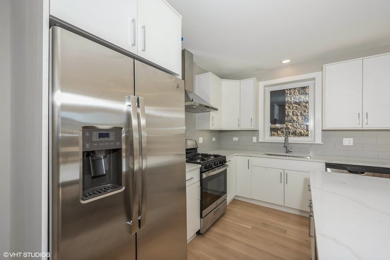 2238 West Warren Boulevard #2 - Photo 2 of 15