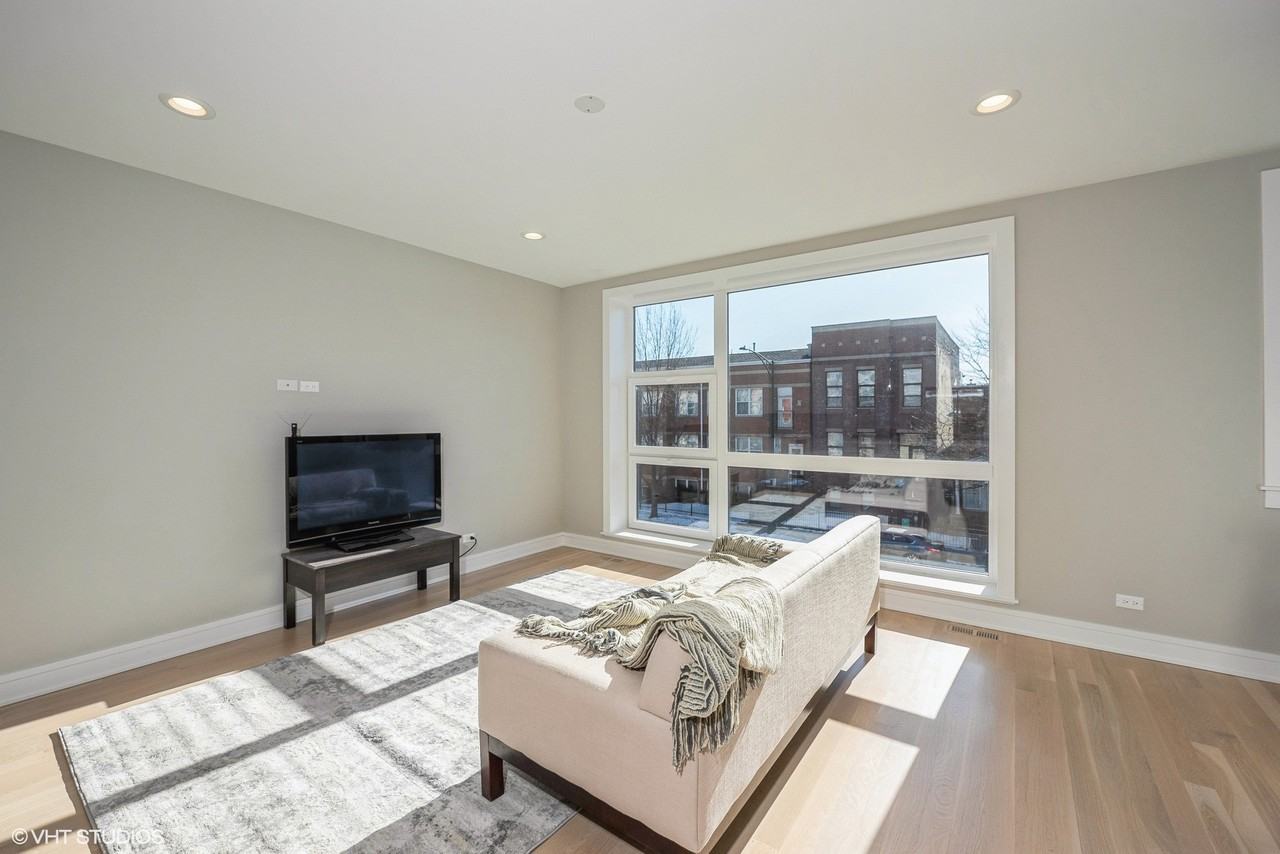 2238 West Warren Boulevard #2 - Photo 3 of 15