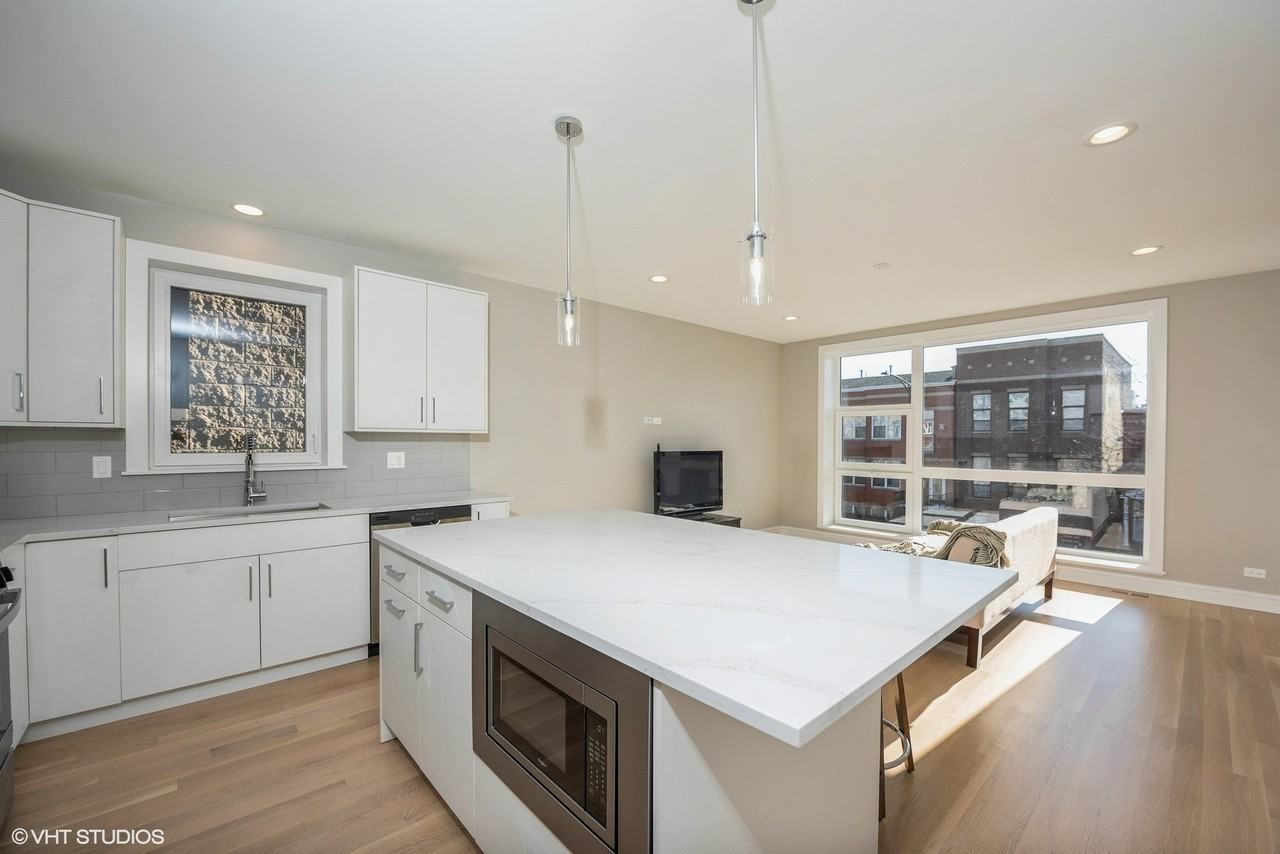 2238 West Warren Boulevard #2 - Photo 7 of 15