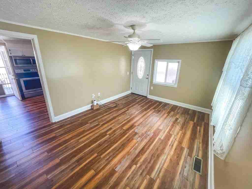 1206 Golf St - Photo 7 of 20