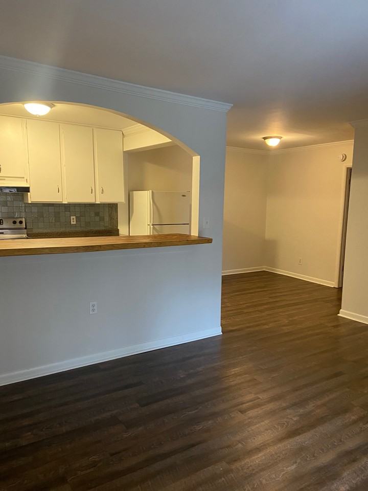 2812 Georgetown Drive - Photo 4 of 11