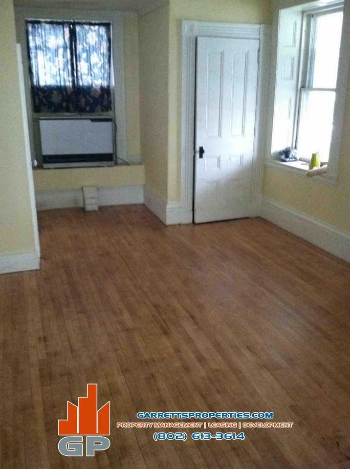 40 1st St #4 - Photo 3 of 11