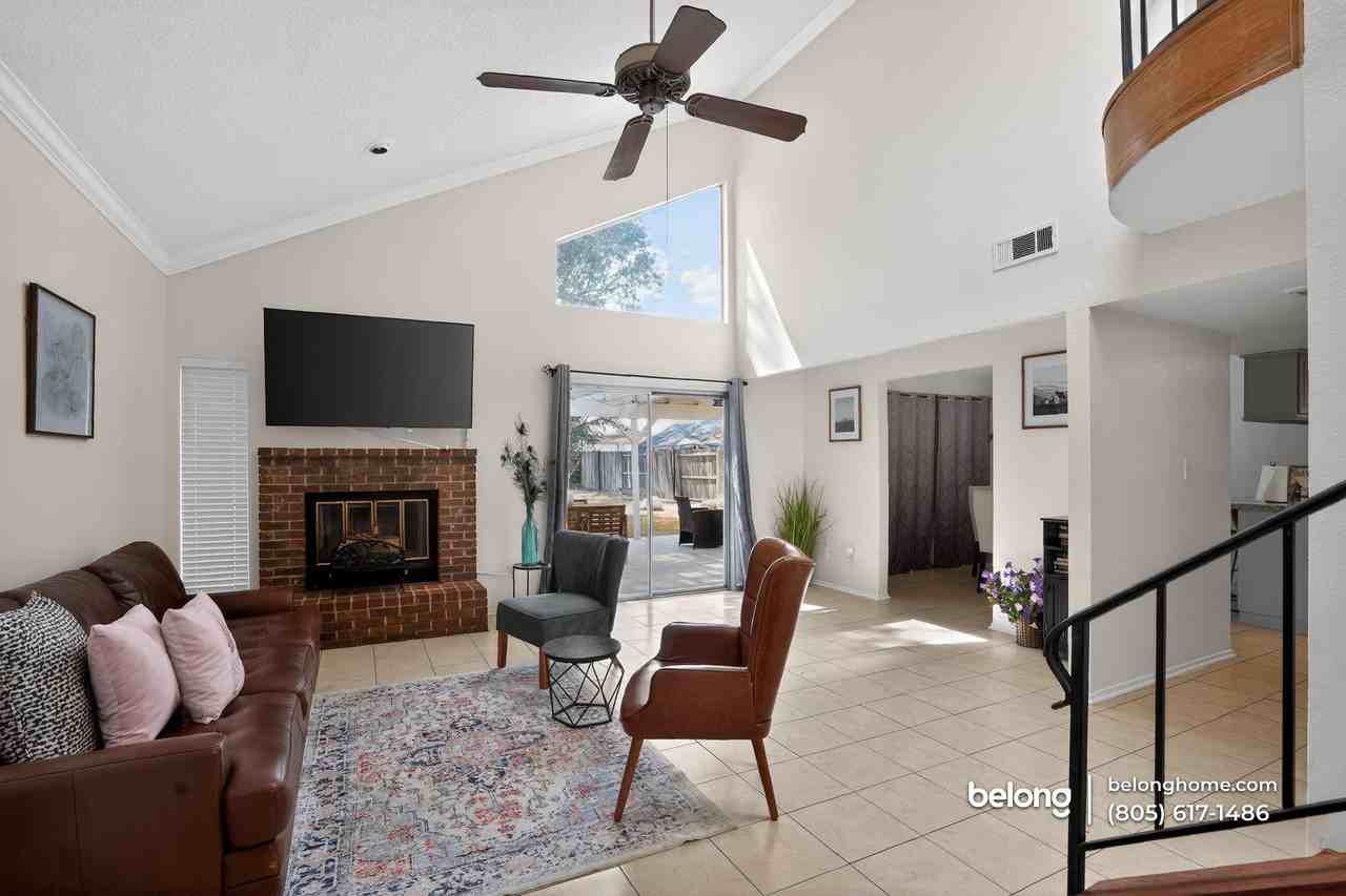 4505 Gardenwood Ln - Photo 6 of 17