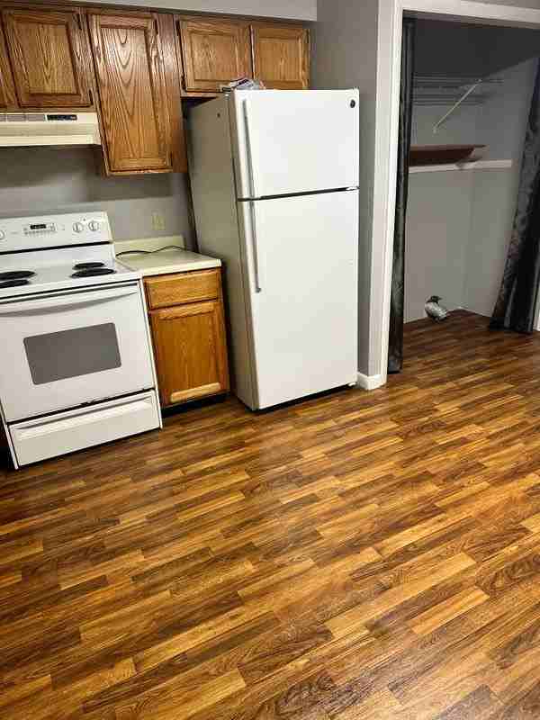 5854 Hayes Rd - Photo 3 of 15