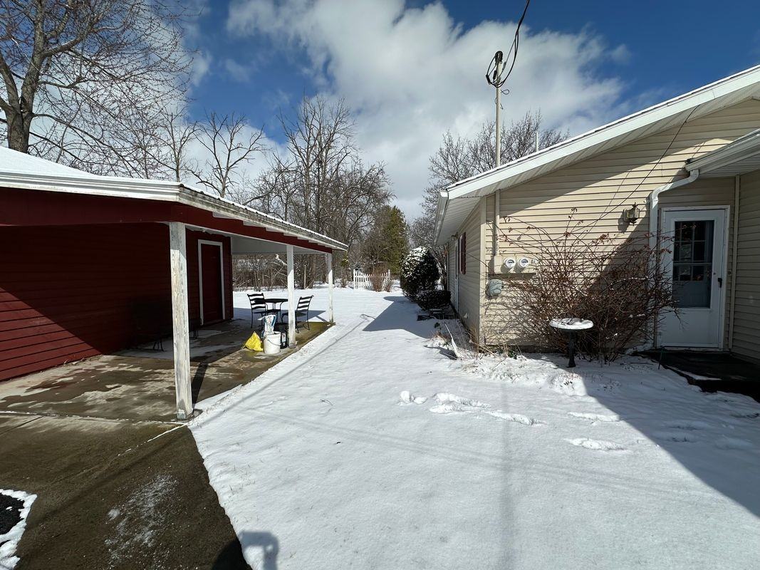 118 Central Ave - Photo 3 of 11