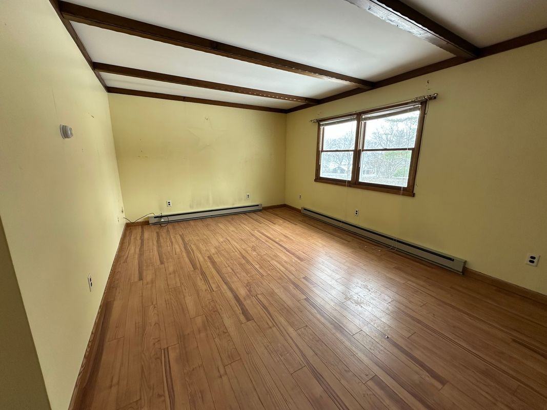 118 Central Ave - Photo 5 of 11