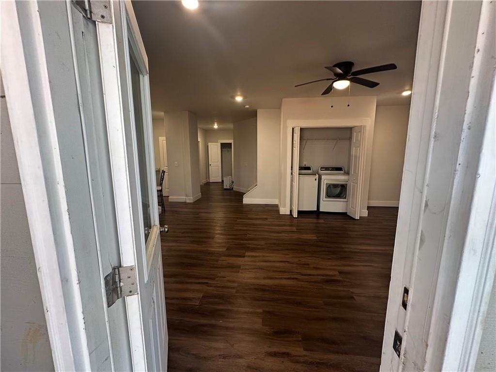 370 Crestbrook Ln - Photo 2 of 21