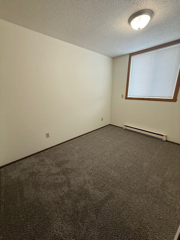 Summerset Apartments - Photo 5 of 22