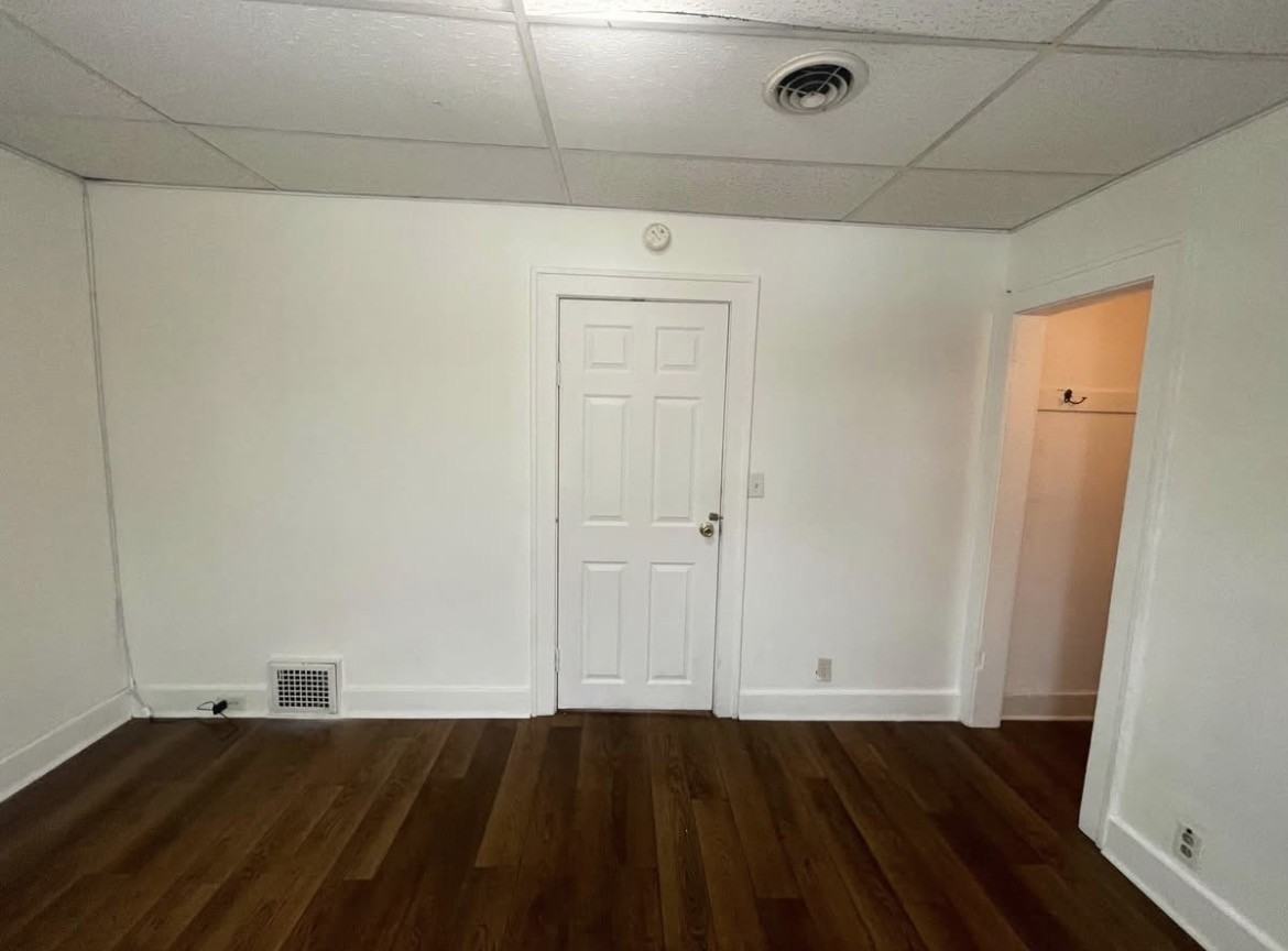 543 Shamrock St Sw #2 - Photo 7 of 22