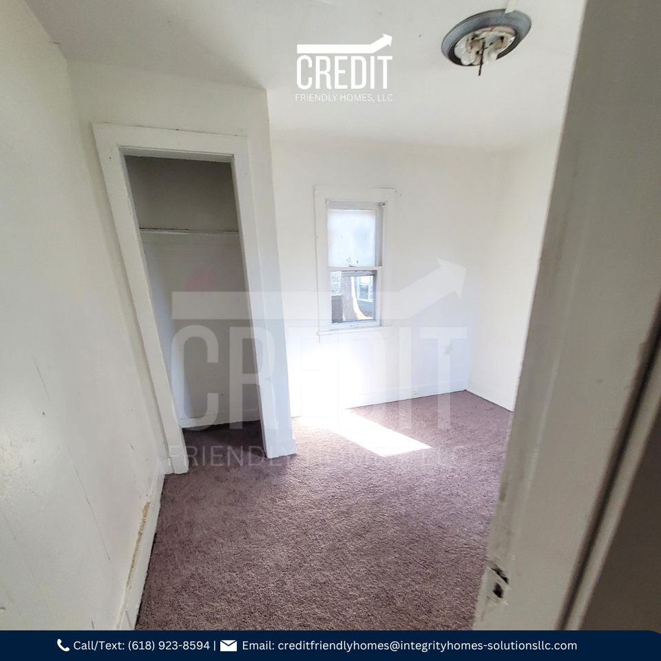 1419 E North St - Photo 4 of 10