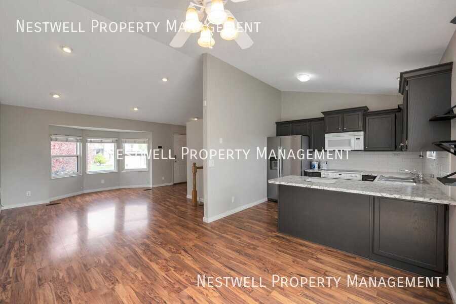 4093 4093 W Misty Dr - Photo 4 of 19