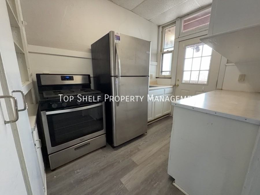 2419 Cottage Grove Ave #6 - Photo 3 of 9