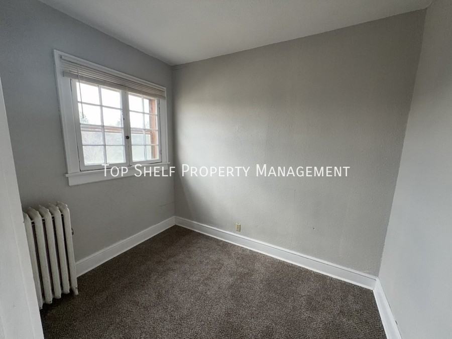 2419 Cottage Grove Ave #6 - Photo 4 of 9