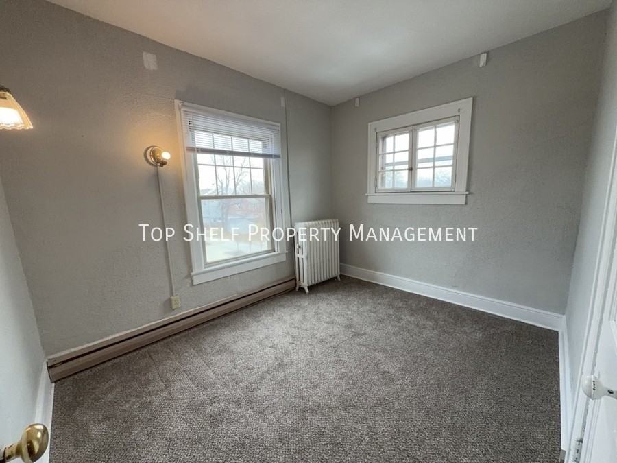 2419 Cottage Grove Ave #6 - Photo 5 of 9