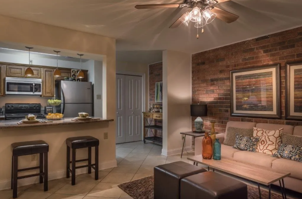 Beautiful & Spacious Apartments in the Heart of Metairie! - Photo 6 of 8