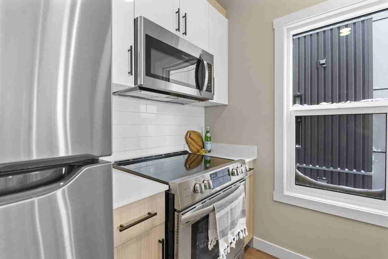 The Terrace at Acre 21 - Photo 7 of 37