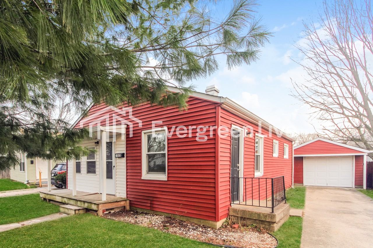 1865 Bauer Rd - Photo 2 of 15