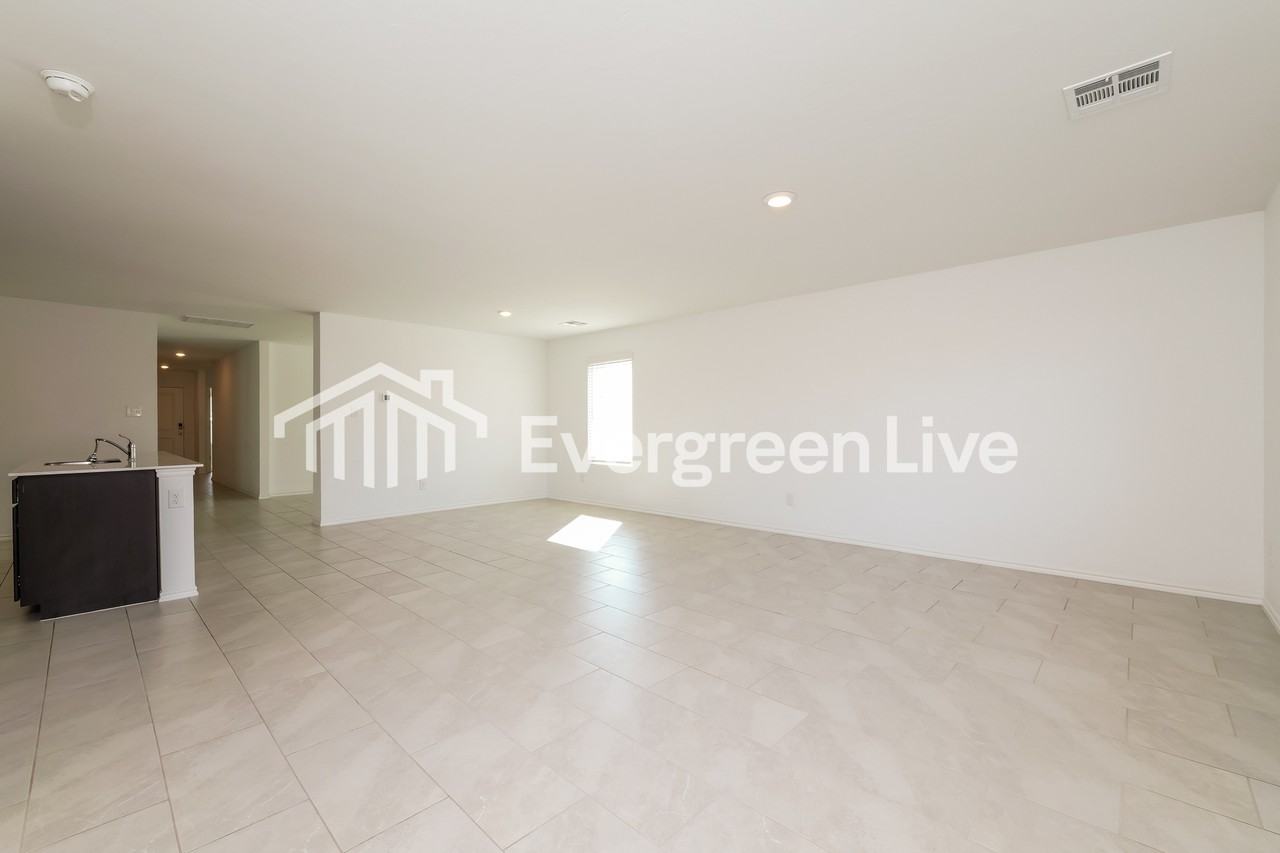10952 Sw 23rd Pl - Photo 2 of 15