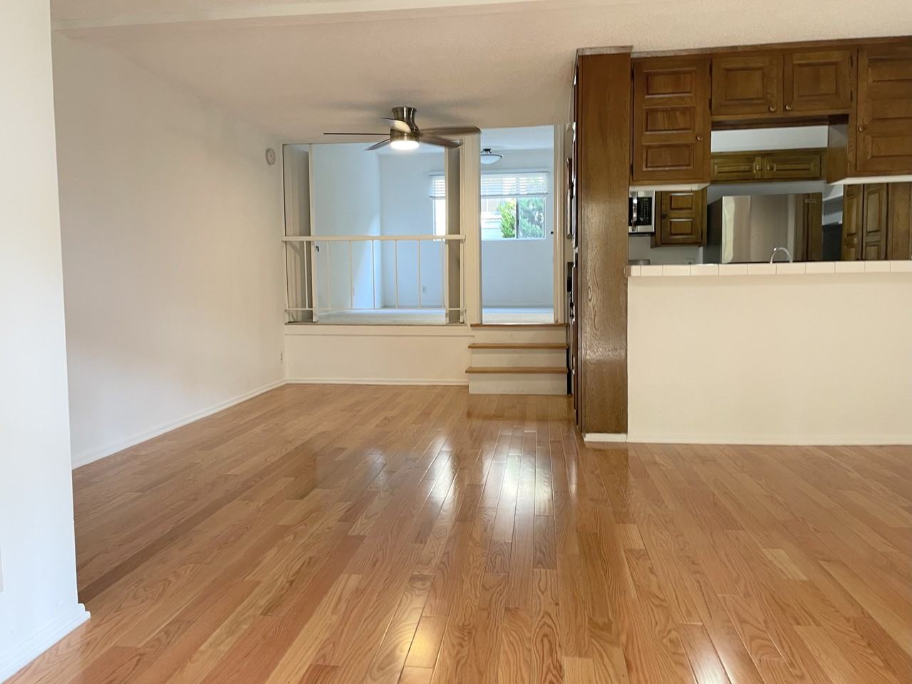 2250 North Beachwood Drive #102