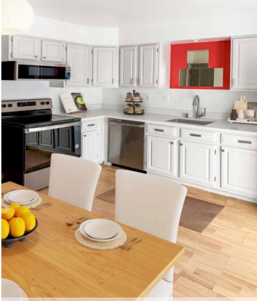 48 Strawberry Hill Ave #13 - Photo 3 of 13