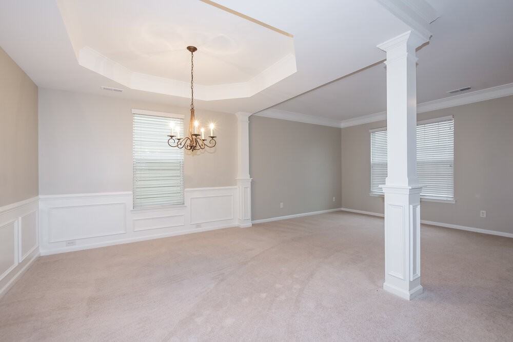 3906 Herkimer Dr - Photo 5 of 16