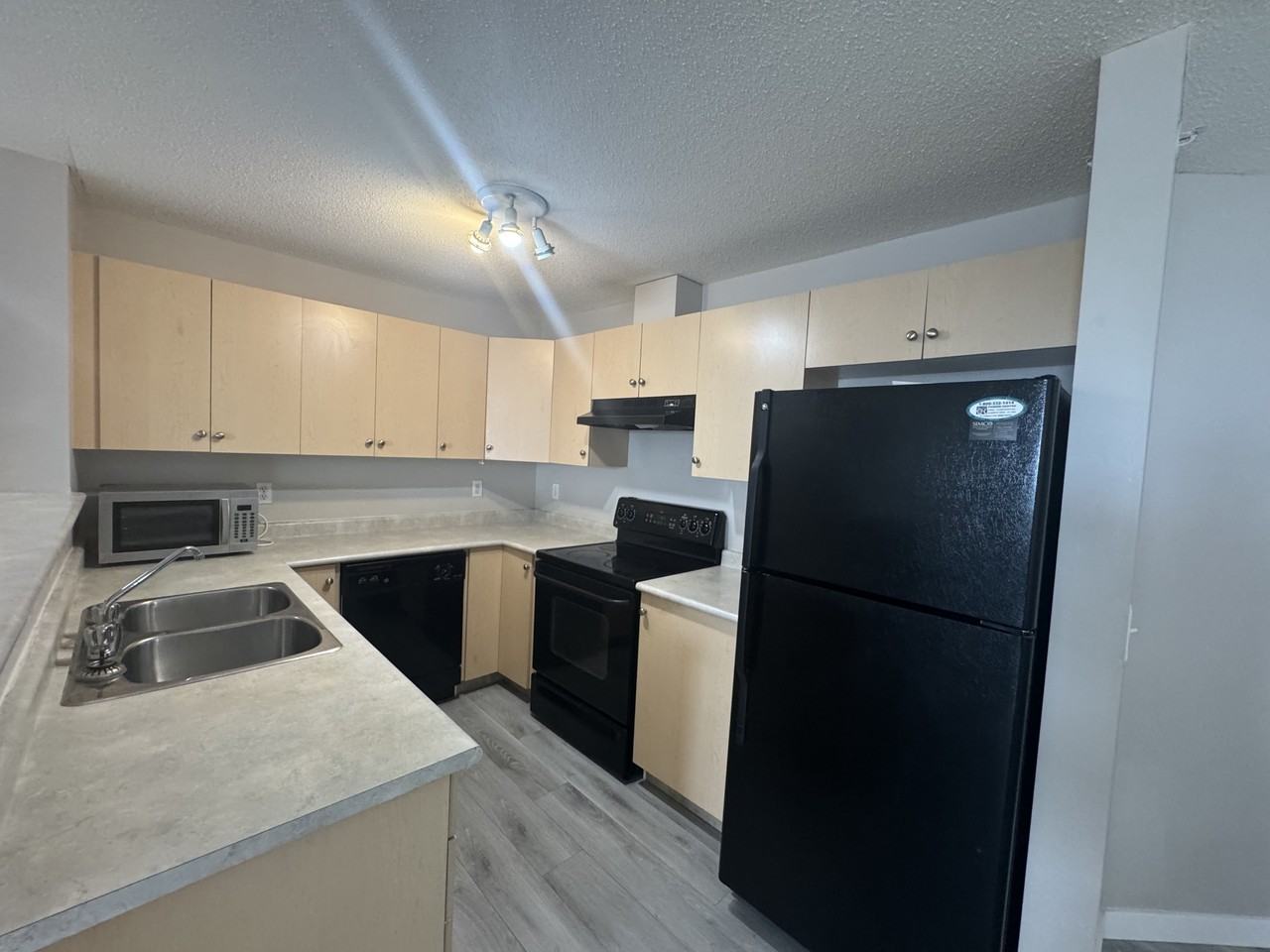 #3414 10 Prestwick Bay Southeast - Photo 2 of 21