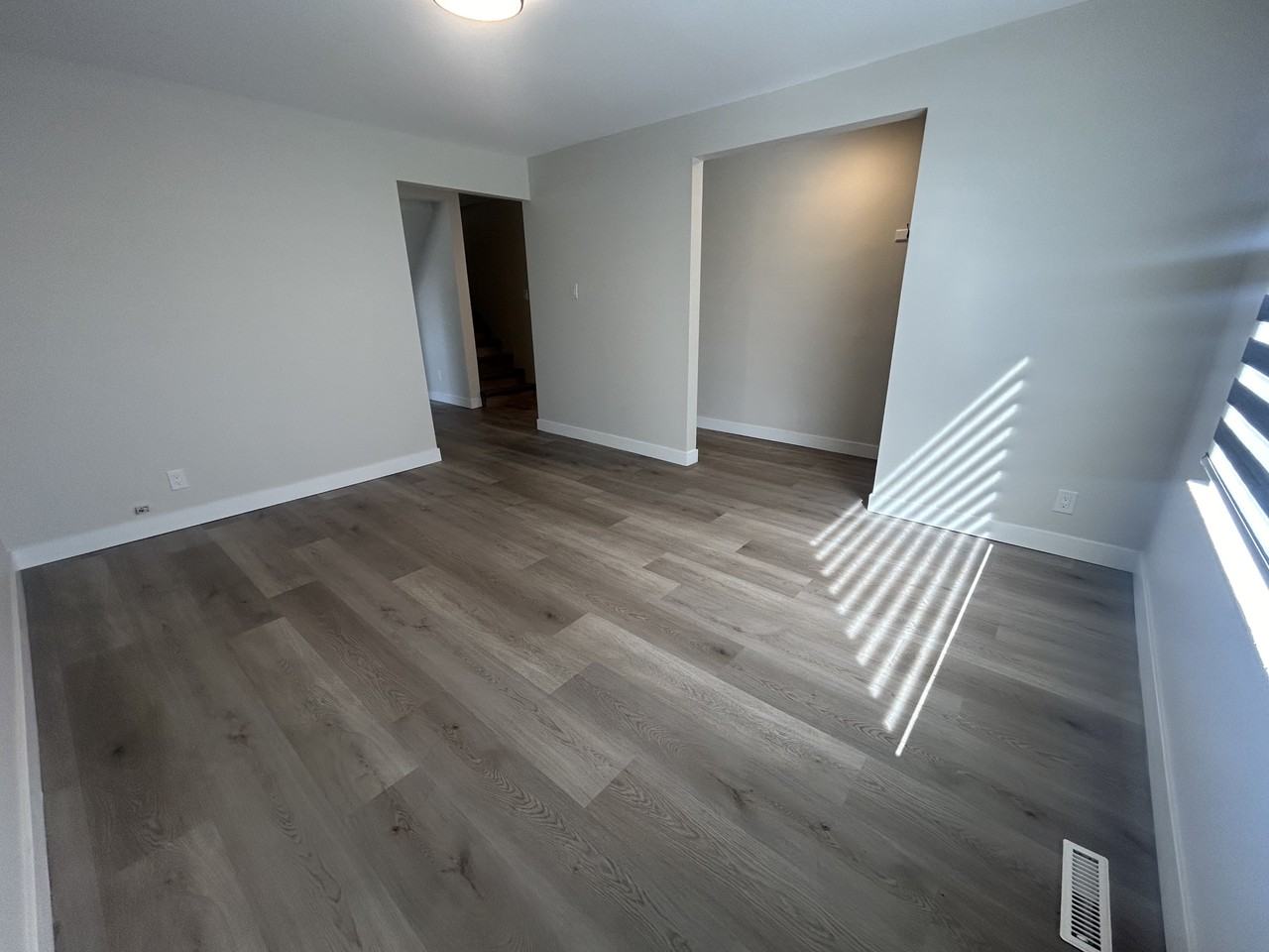 881 Dudley Avenue - Photo 5 of 20