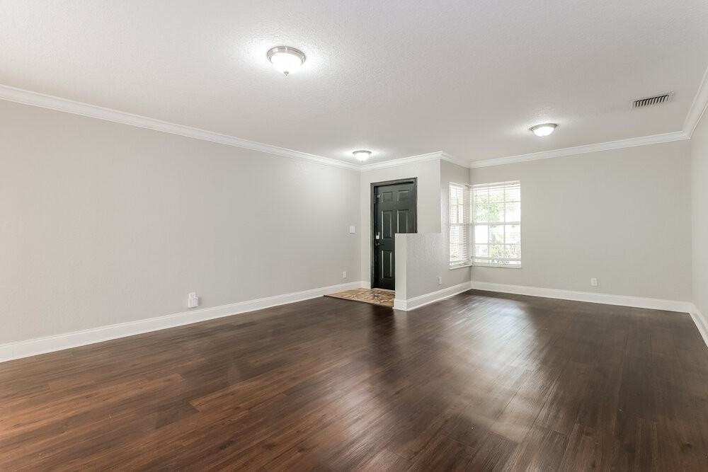 11961 Donlin Dr - Photo 5 of 17