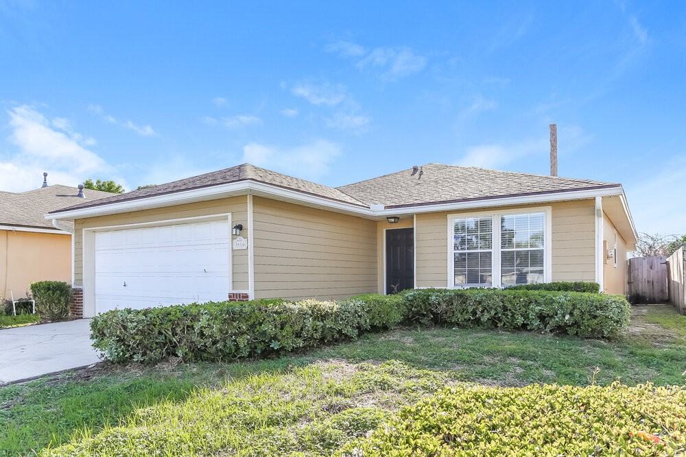 3416 International Village Dr W - Photo 3 of 16