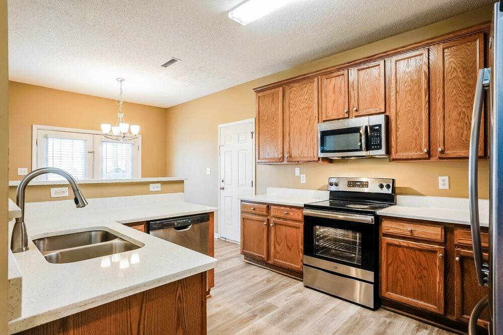 8401 Neuse Hunter Dr - Photo 7 of 17