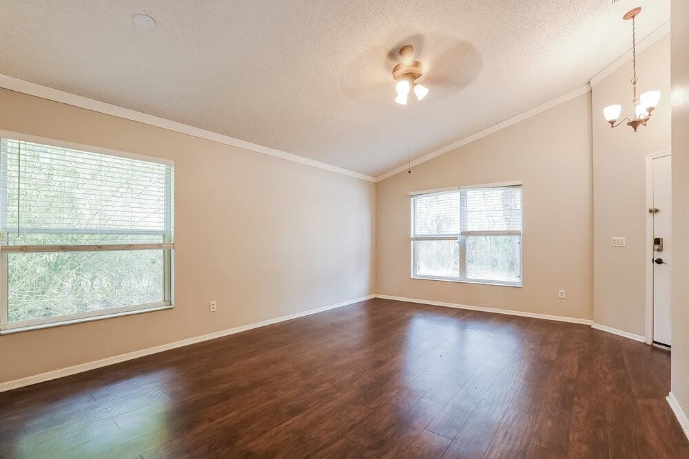 1932 Wiregrass Ct - Photo 3 of 16