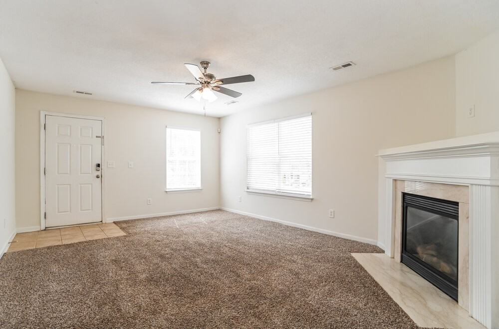 6846 Squirrels Foot Ct - Photo 5 of 17