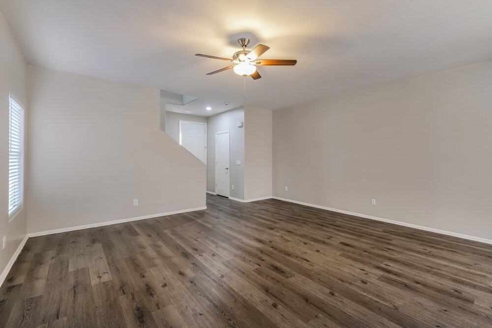 10911 W Mariposa Dr - Photo 6 of 17